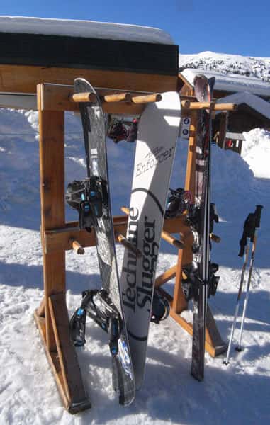 Râtelier à skis bois, porte skis bois, rack à skis bois