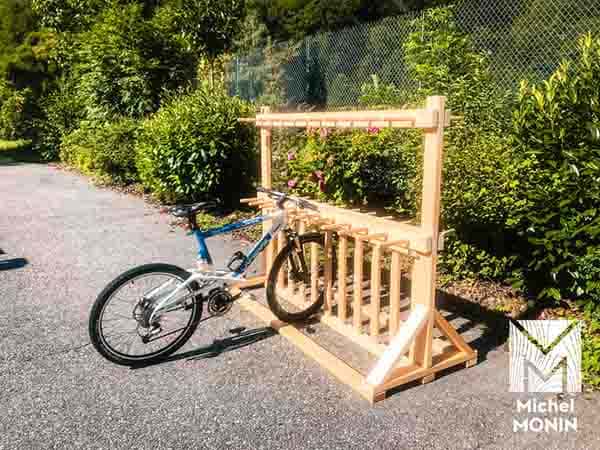 Râtelier à vélo - Mobilier d'extérieur en mélèze