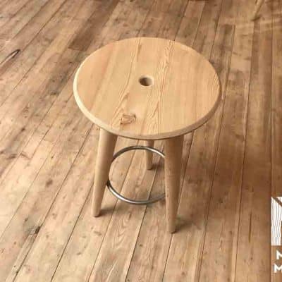 tabouret haut en bois