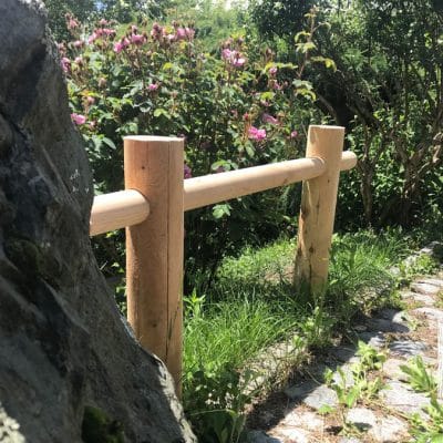 Barrière en rondins mélèze