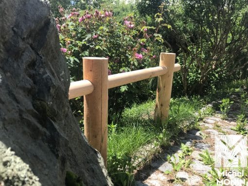Barrière en rondins mélèze