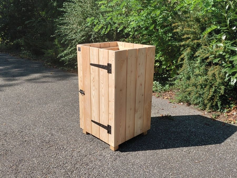 Corbeille à déchets sans toit